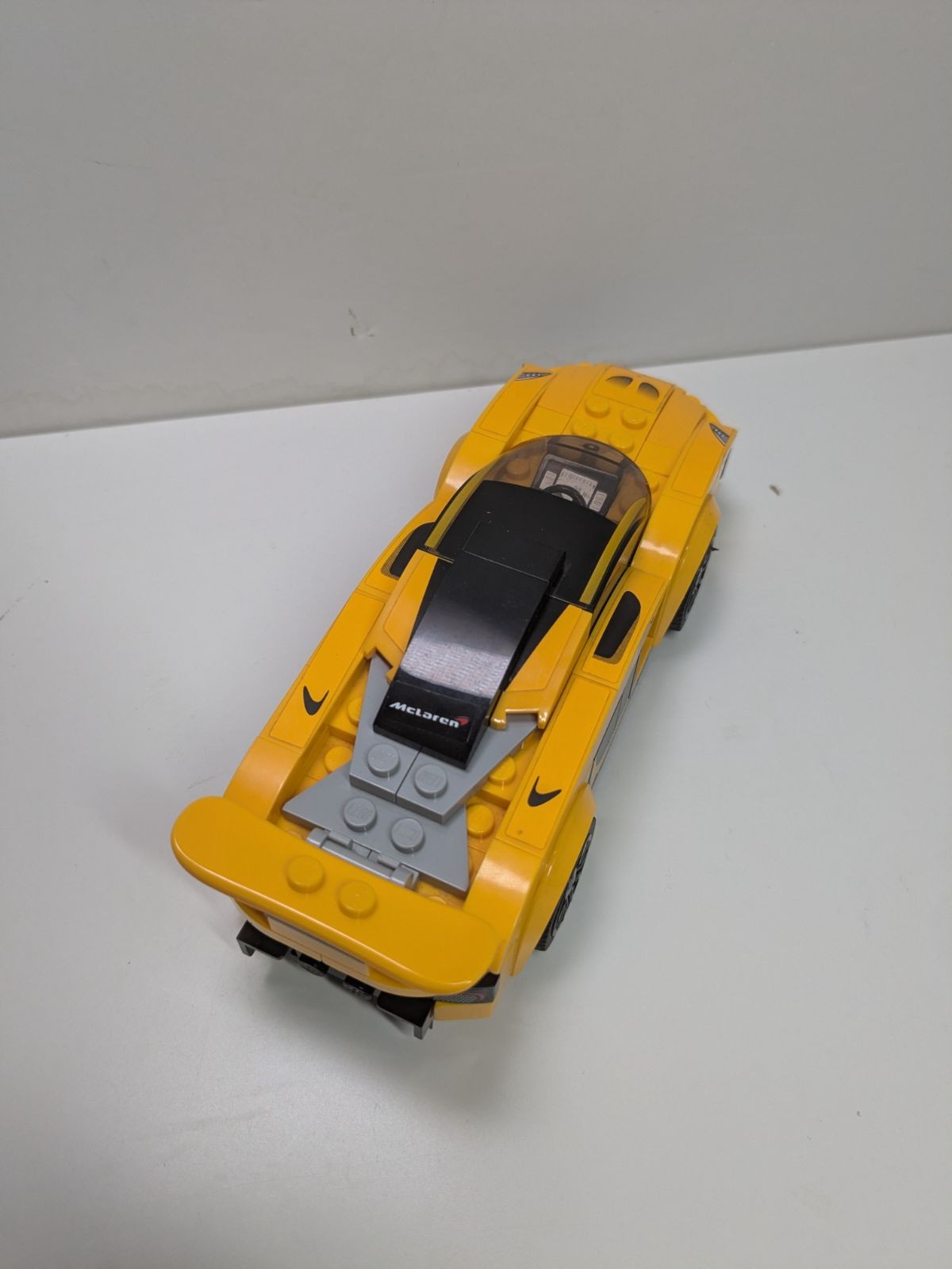 LEGO Speed Champions: McLaren P1 (75909) - Complete - contents