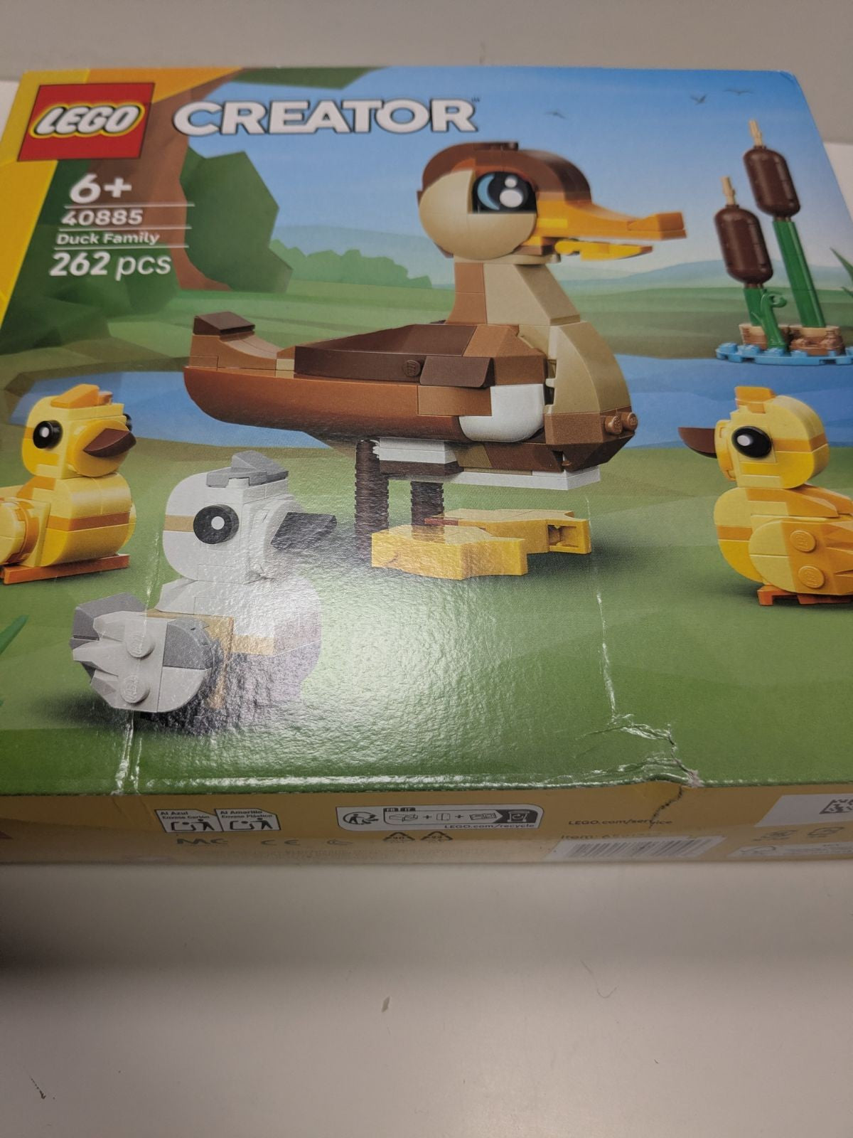 LEGO Creator: Duck Family (40885) - New Sealed - close-up