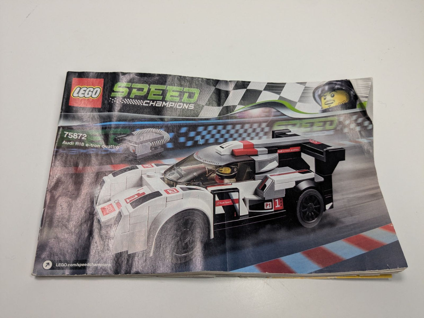 LEGO Speed Champions: Audi R18 e-tron quattro (75872) - Complete - side view