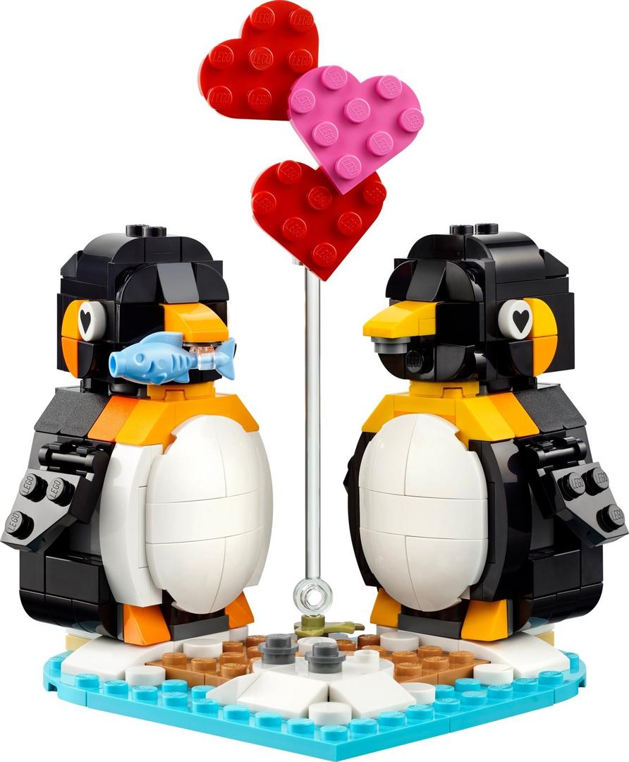 LEGO Seasonal: Penguins in Love Valentine's Day Building Kit, 278 Pieces, 40886, 8+ Years (40886) - New Sealed - box front