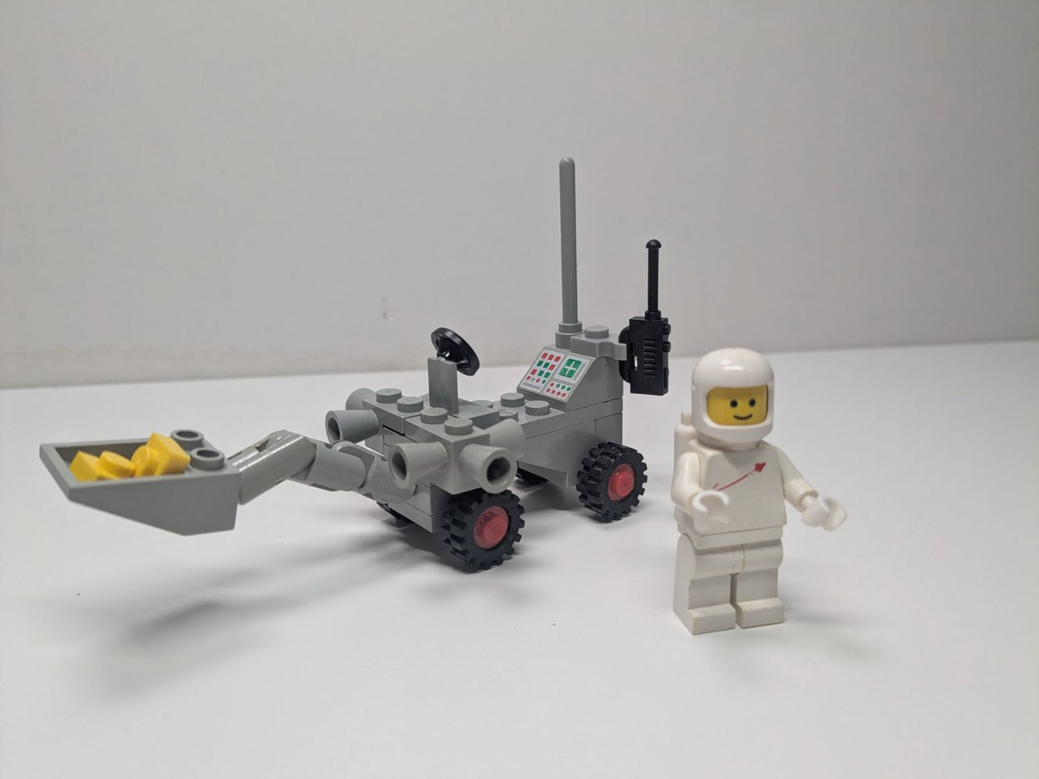 LEGO Space: Geological Inspection (6821) - Complete - box front