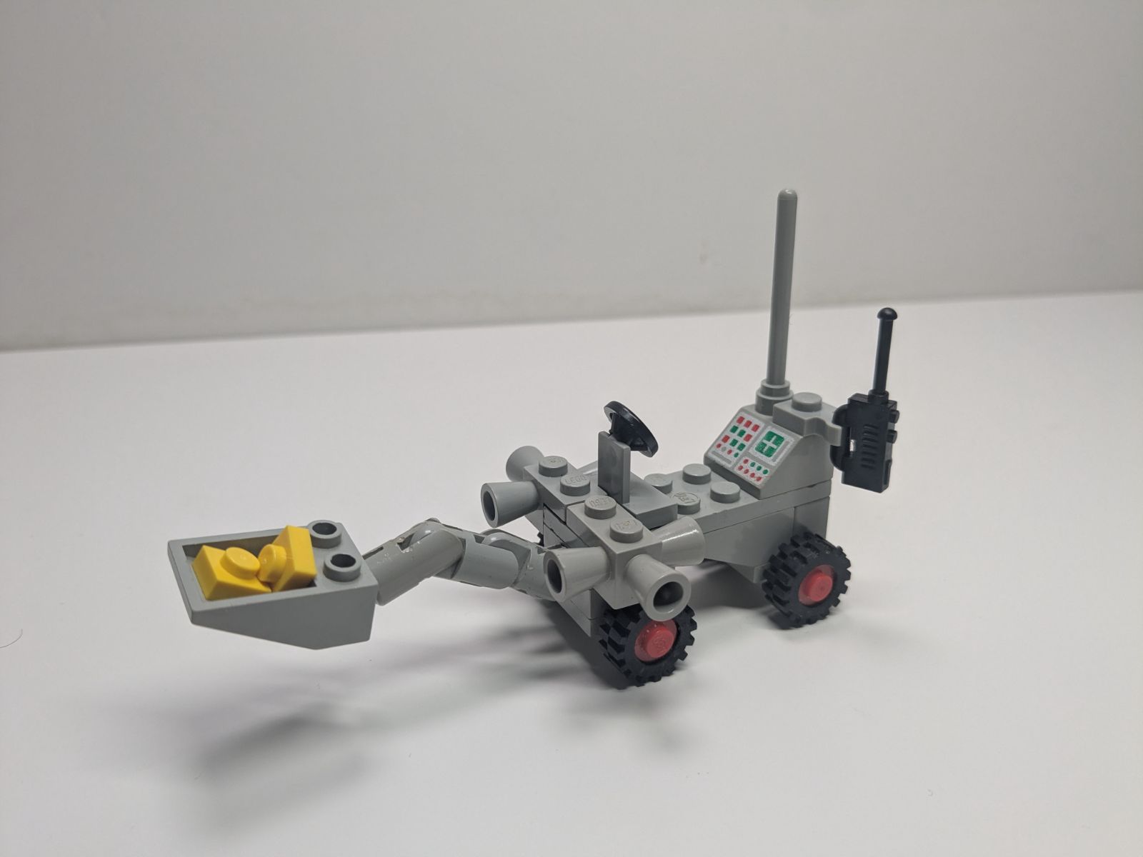 LEGO Space: Geological Inspection (6821) - Complete - minifigures
