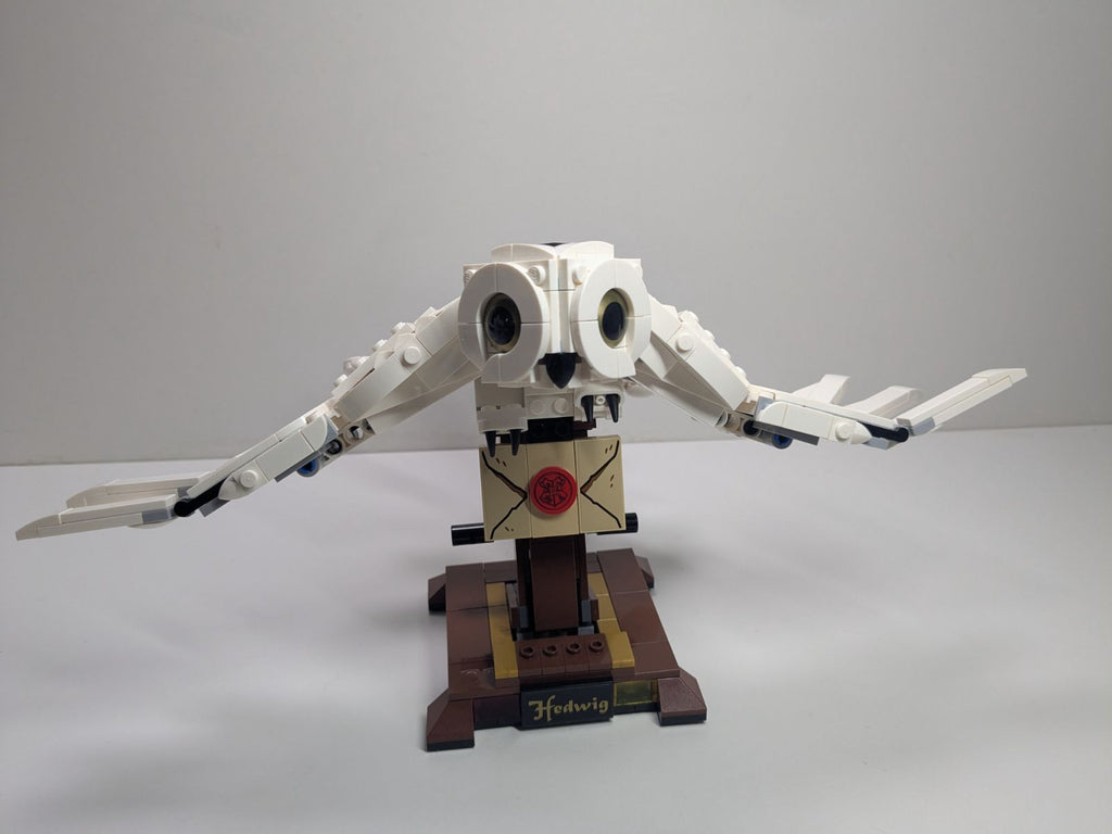 LEGO Harry Potter: Hedwig (75979) - Complete - alternate view