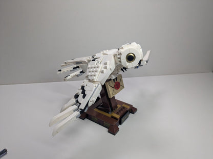 LEGO Harry Potter: Hedwig (75979) - Complete - close-up