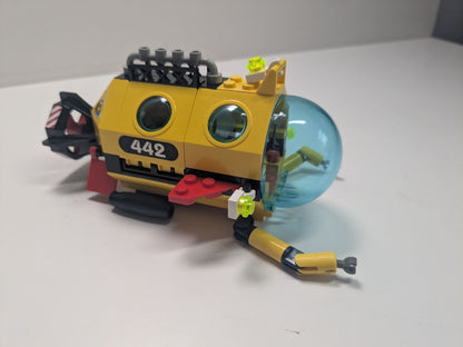 LEGO Town: Sting Ray Explorer (6442) - Complete - rear view