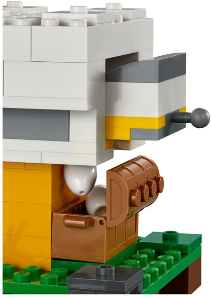 LEGO Minecraft: The Chicken Coop (21140) - New Sealed - close-up