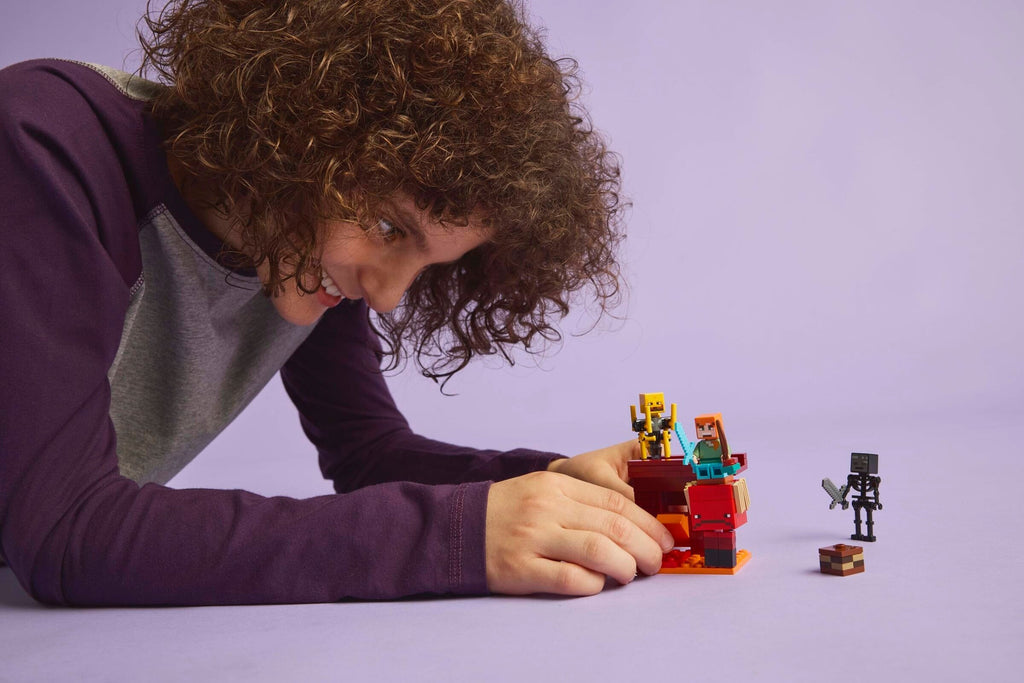LEGO Minecraft: The Nether Lava Battle (21266)