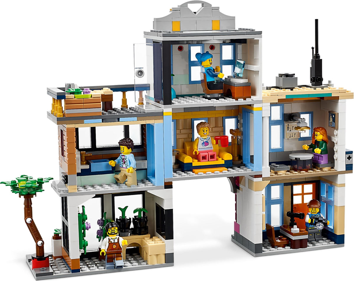LEGO Creator: Main Street (31141) - New Sealed - alternate view