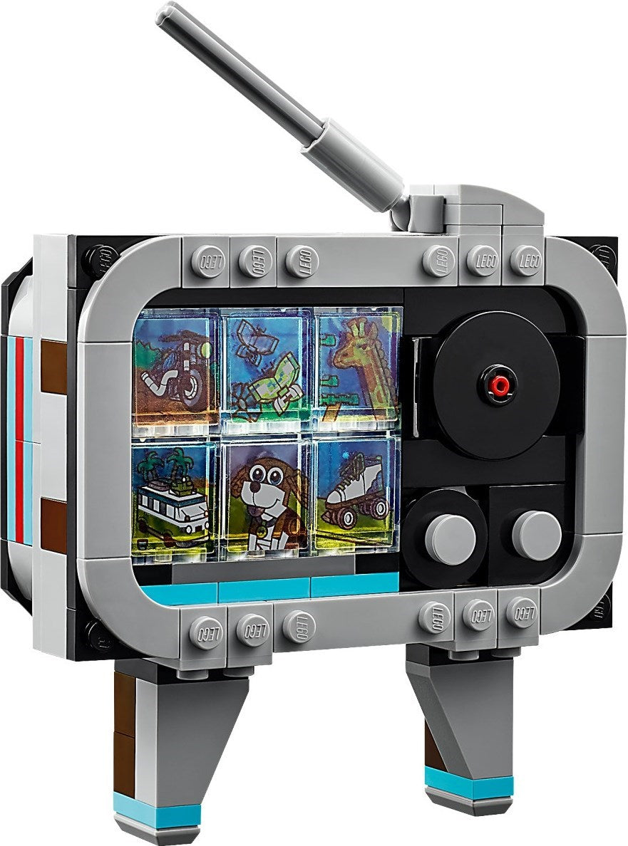 LEGO Creator: Creator 3in1 Retro Camera Toy to Video Camera to TV Set, Kids' Desk Decoration or Bedroom Accessories, Photography Gifts for Girls and Boys Aged 8 Plus Years Old Who Enjoy Creative Play 31147 (31147) - New Sealed - alternate view