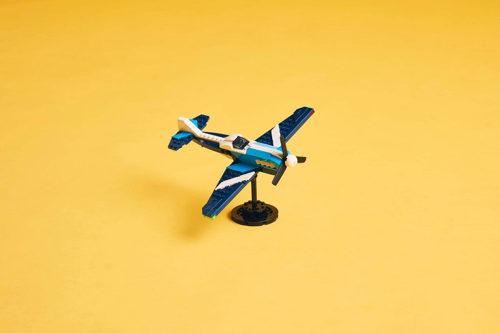 LEGO Creator: Aircraft: Race Plane (31160) - New Sealed - close-up