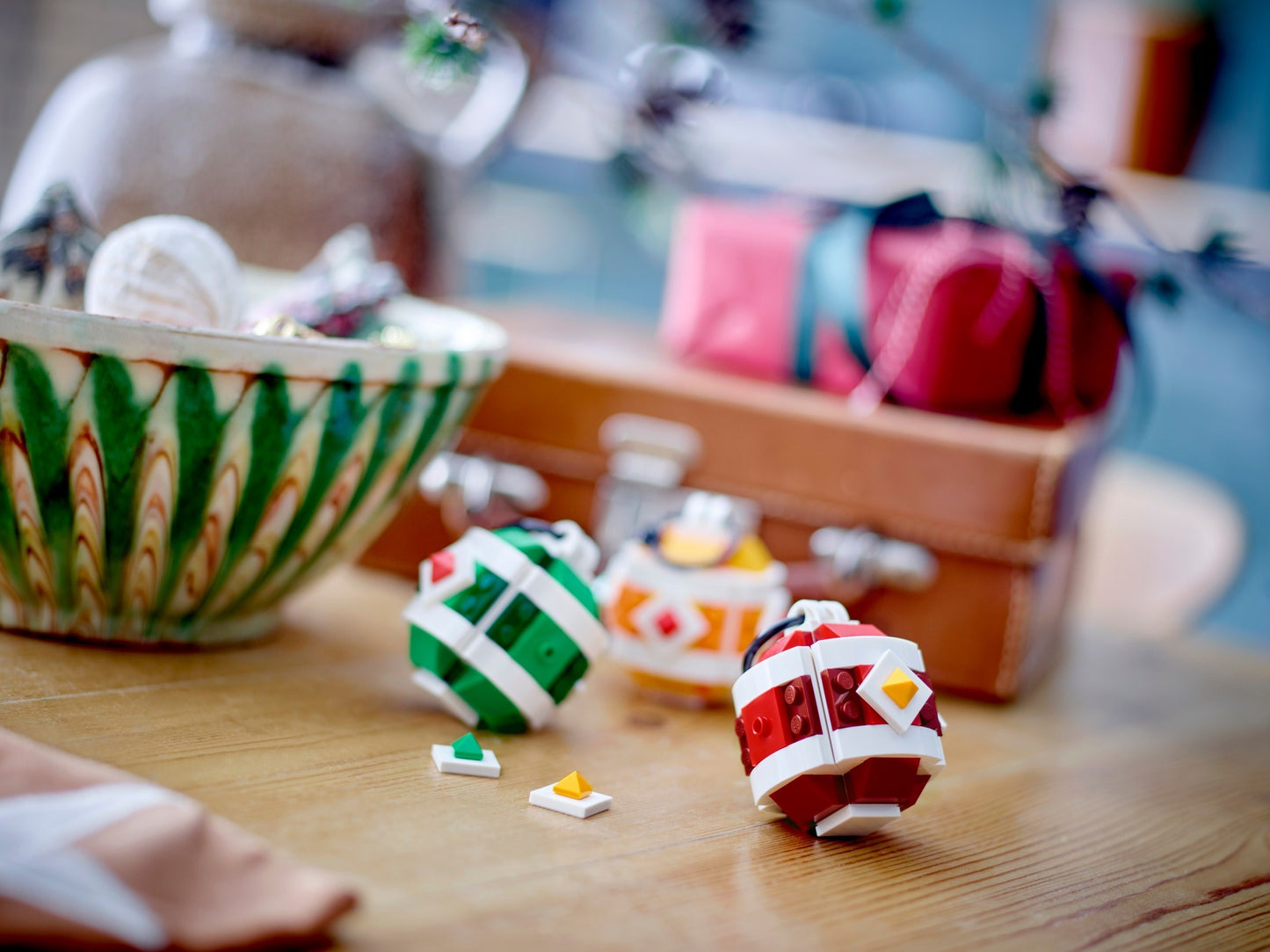 LEGO Seasonal: Christmas Decor Set (40604) - New Sealed