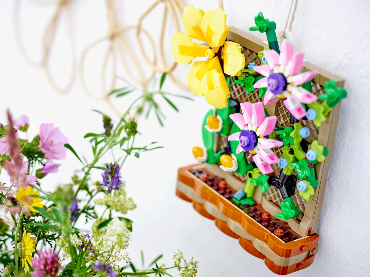 LEGO Promotional: Flower Trellis Display (40683)
