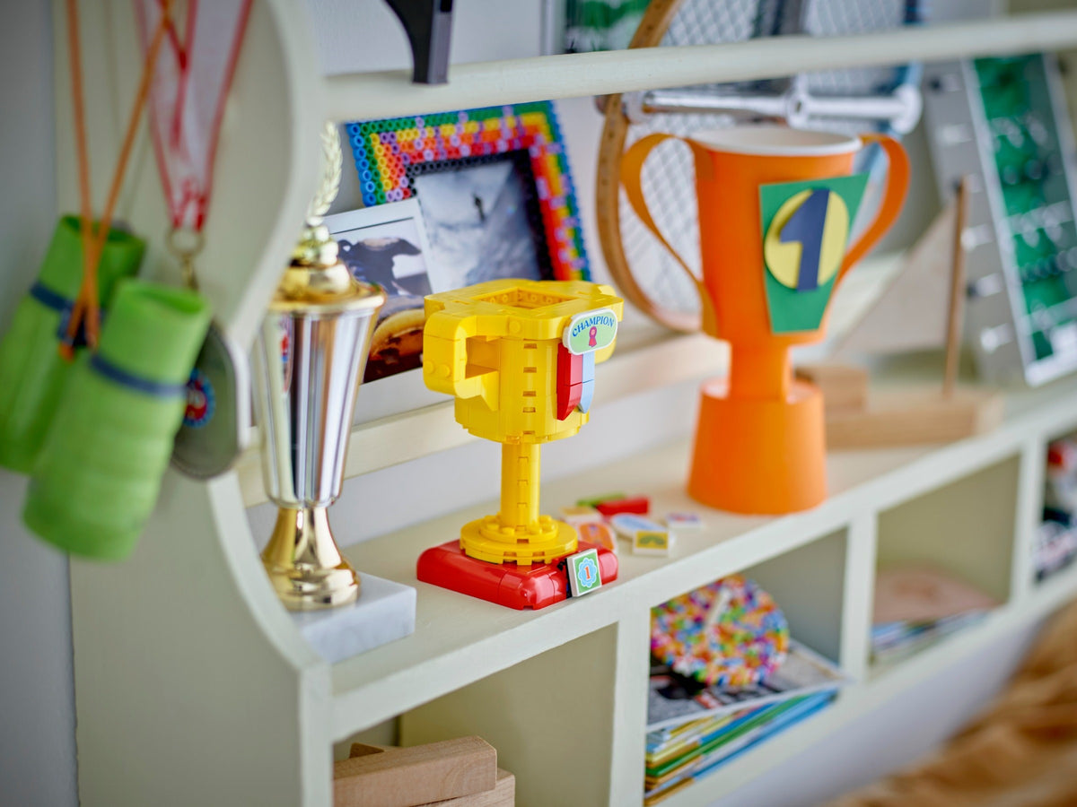 LEGO Promotional: Trophy Award (40688)