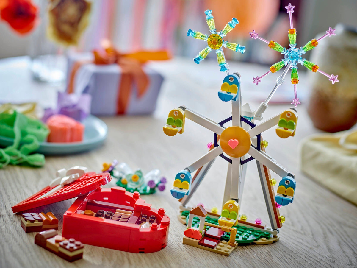 LEGO Seasonal: Celebration Series: Valentine's Day Box (40759)