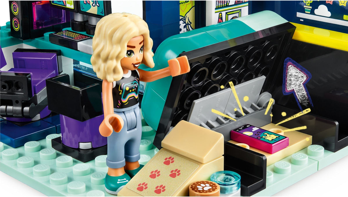 LEGO Friends: Nova's Room (41755) - New Sealed - minifigures