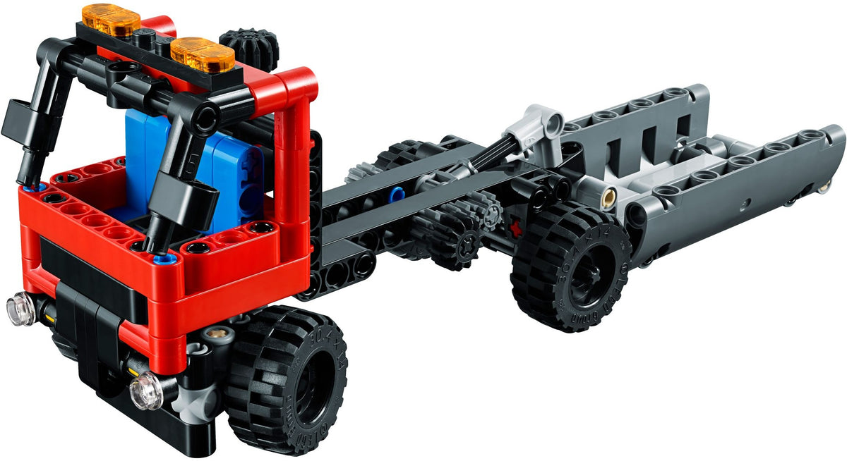 LEGO Technic: 42084 Technic Hook Loader (42084) - New Sealed - minifigures