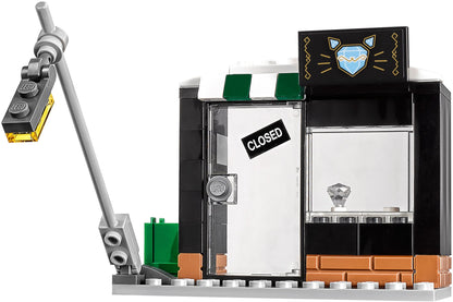 LEGO Batman: Catwoman Catcycle Chase (70902) - New Sealed - set details