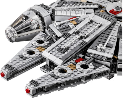 LEGO Star Wars: Millennium Falcon (75105) - Complete - set details