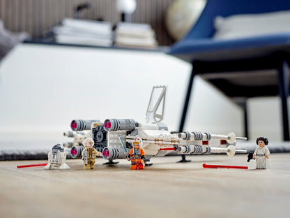 LEGO Star Wars: Luke Skywalker's X-Wing Fighter (75301) - Complete - alternate view