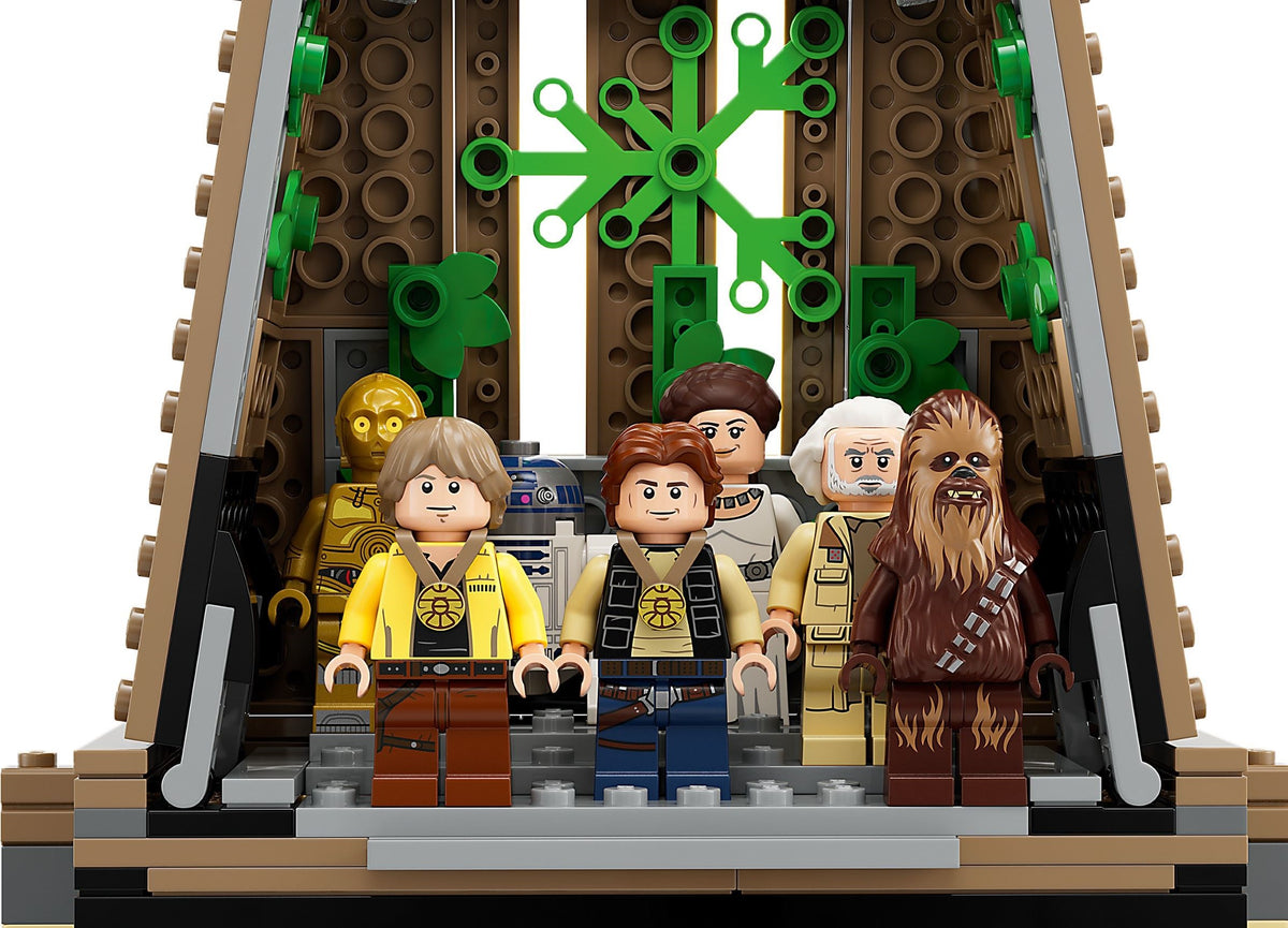 LEGO Star Wars: Yavin 4 Rebel Base (75365) - New Sealed - minifigures