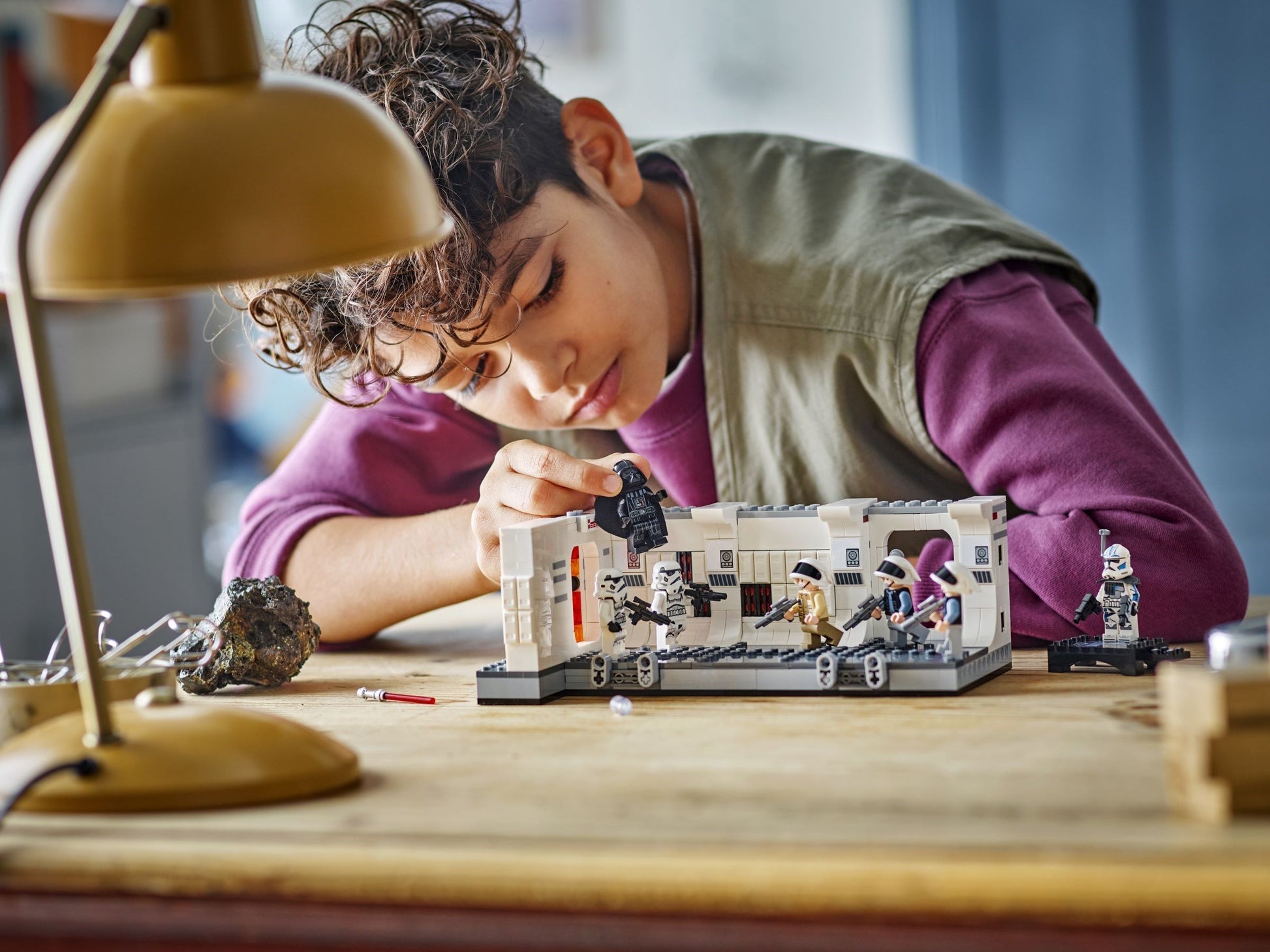 LEGO Star Wars: Boarding the Tantive IV (75387) - New Sealed - rear view