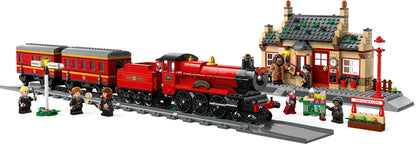 LEGO Harry Potter: Hogwarts Express & Hogsmeade Station (76423) - New Sealed - built set