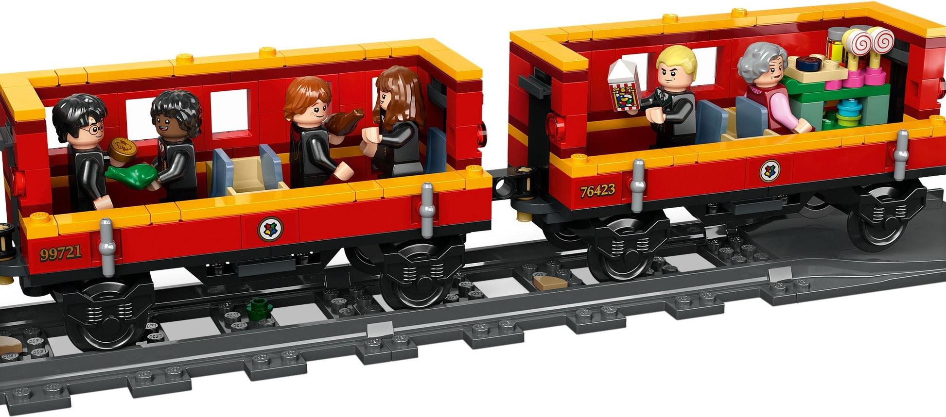 LEGO Harry Potter: Hogwarts Express & Hogsmeade Station (76423) - New Sealed - minifigures