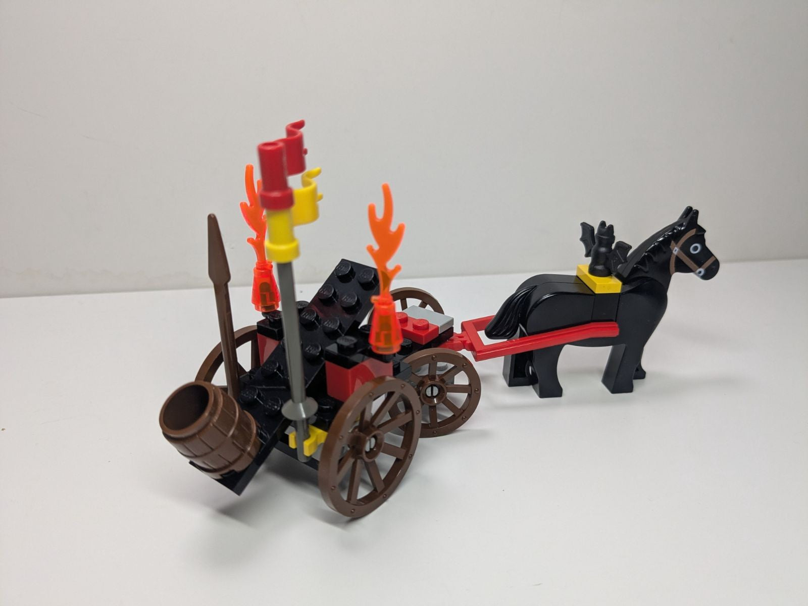 LEGO Castle: Bat Lord's Catapult (6027) - Complete - play features