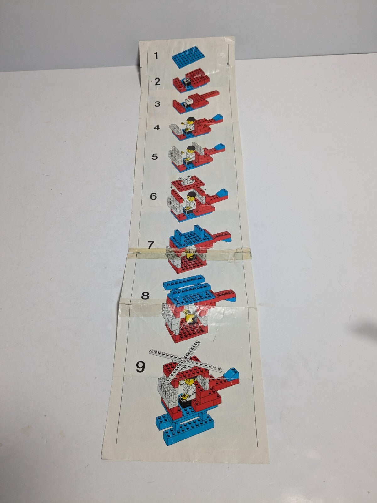 LEGO System: Helicopter and Pilot (253) - Complete