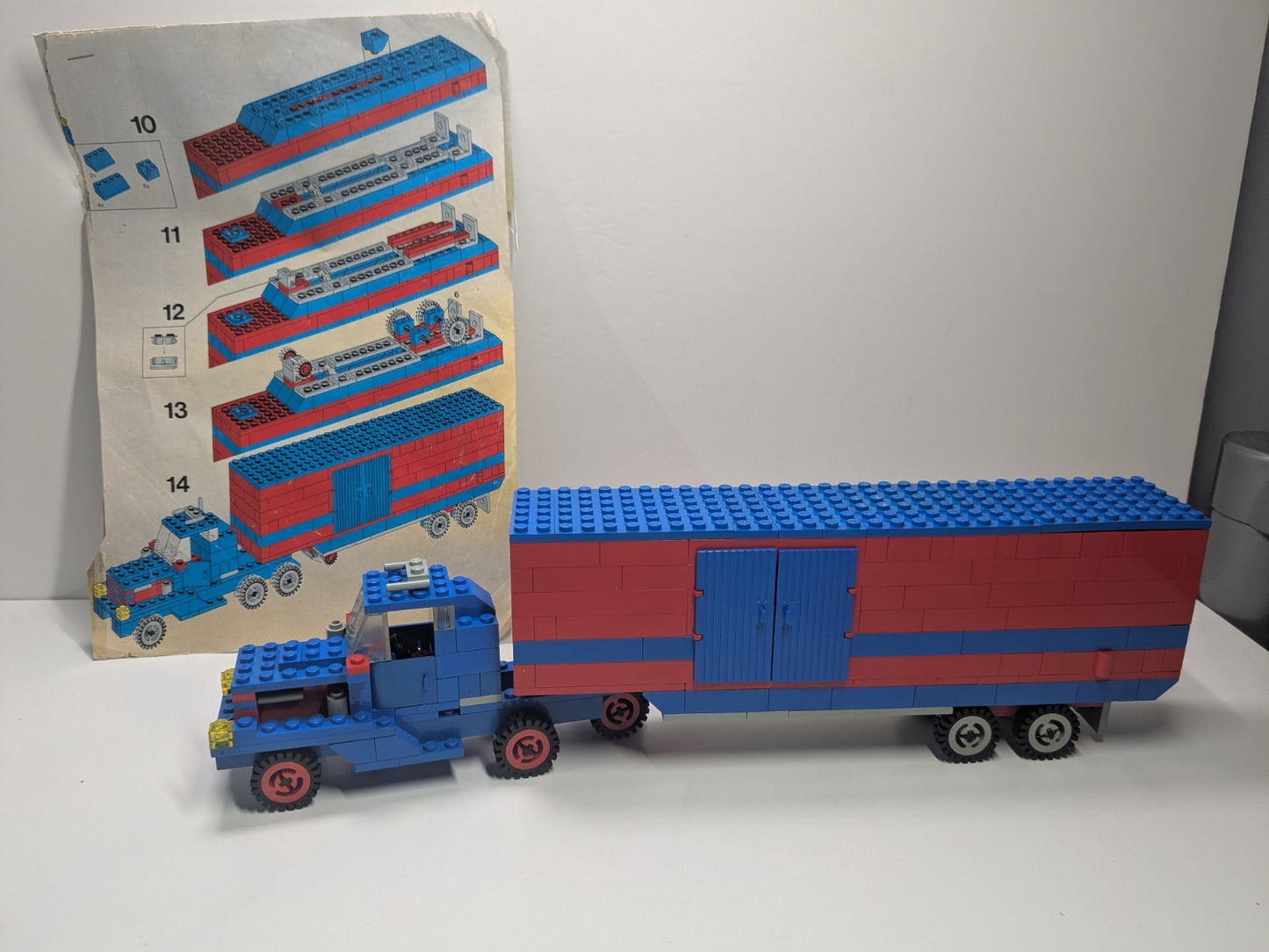 LEGO Basic: Universal Building Set, 7+ (733) - Complete