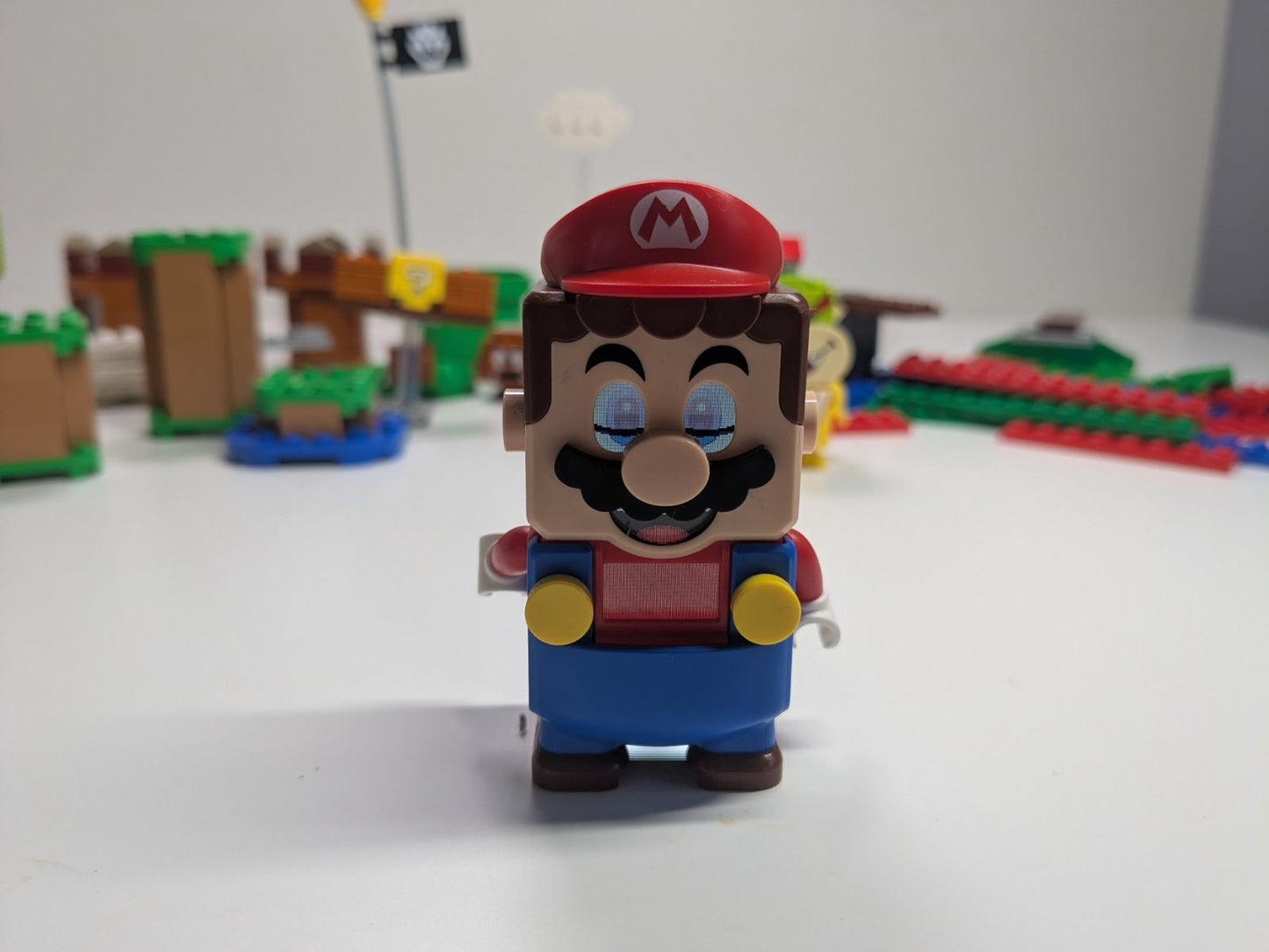 LEGO Super Mario: Adventures with Mario Starter Course (71360) - Complete - minifigures