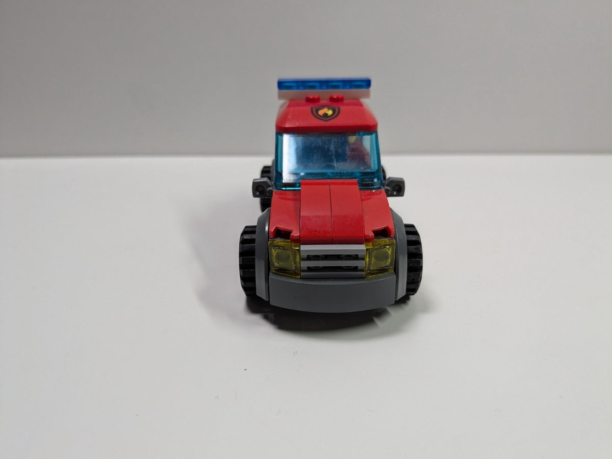LEGO City: Fire Chief Car (60001) - Complete - rear view