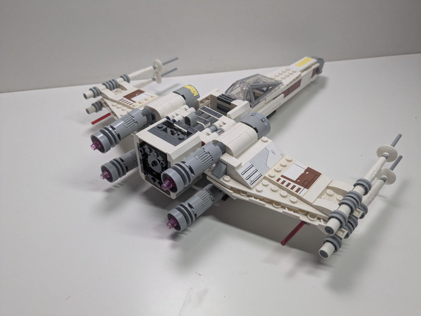 LEGO Star Wars: Luke Skywalker's X-Wing Fighter (75301) - Complete