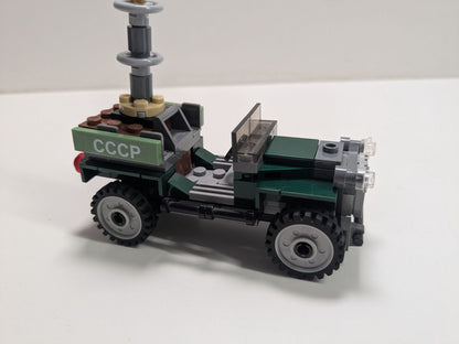 LEGO Indiana Jones: Peril in Peru (7628) - Complete - close-up