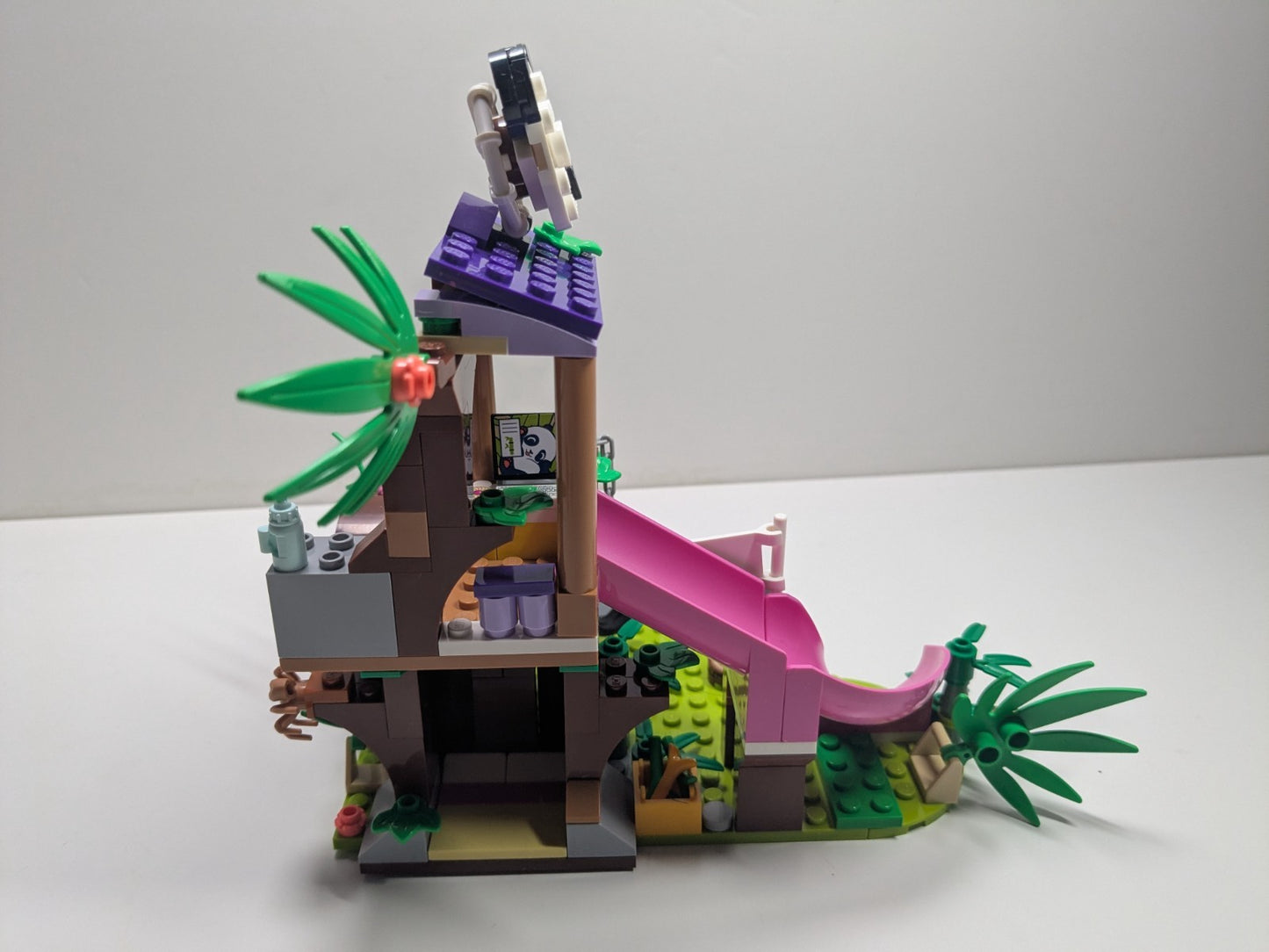 LEGO Friends: Panda Jungle Tree House (41422) - Complete