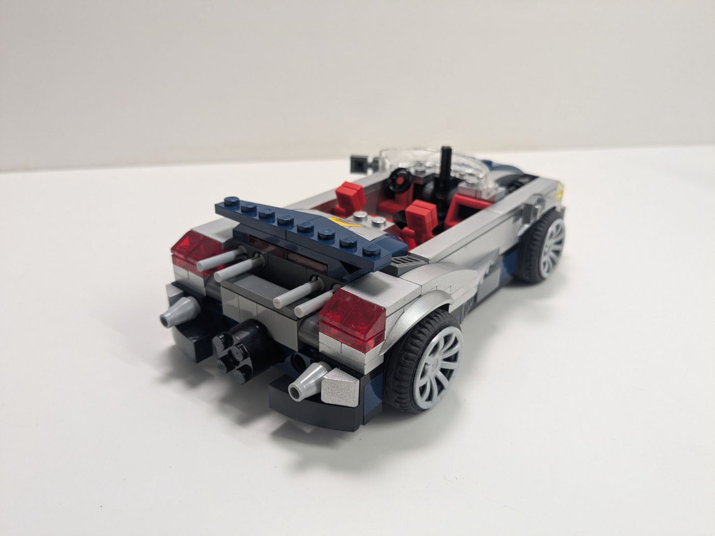 LEGO Agents: Turbocar Chase (8634) - Incomplete - rear view