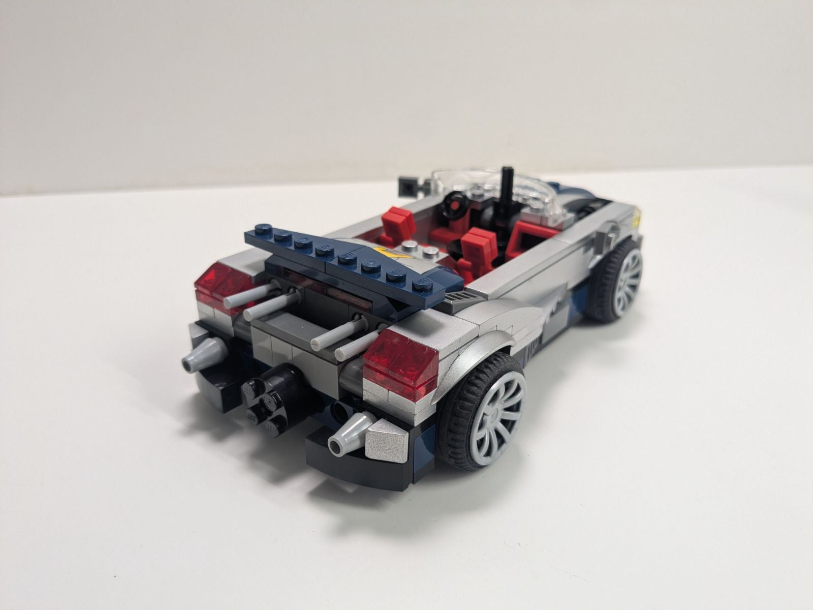 LEGO Agents: Turbocar Chase (8634) - Incomplete - rear view