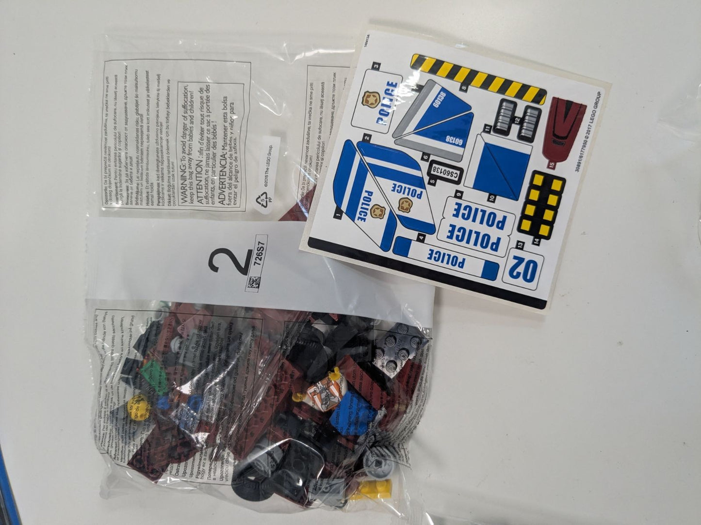 LEGO City: High-speed Chase (60138) - New Sealed - minifigures