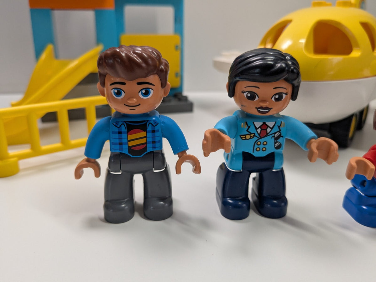 LEGO Duplo: Airport (10871) - Complete - built set