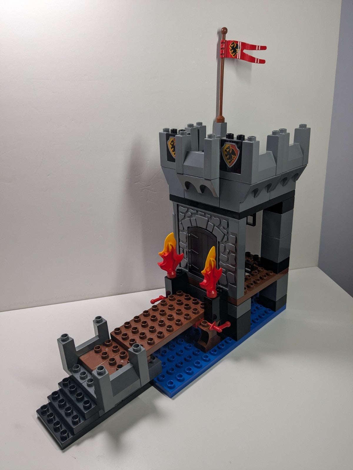 LEGO Duplo: Dragon Tower (4776) - Complete