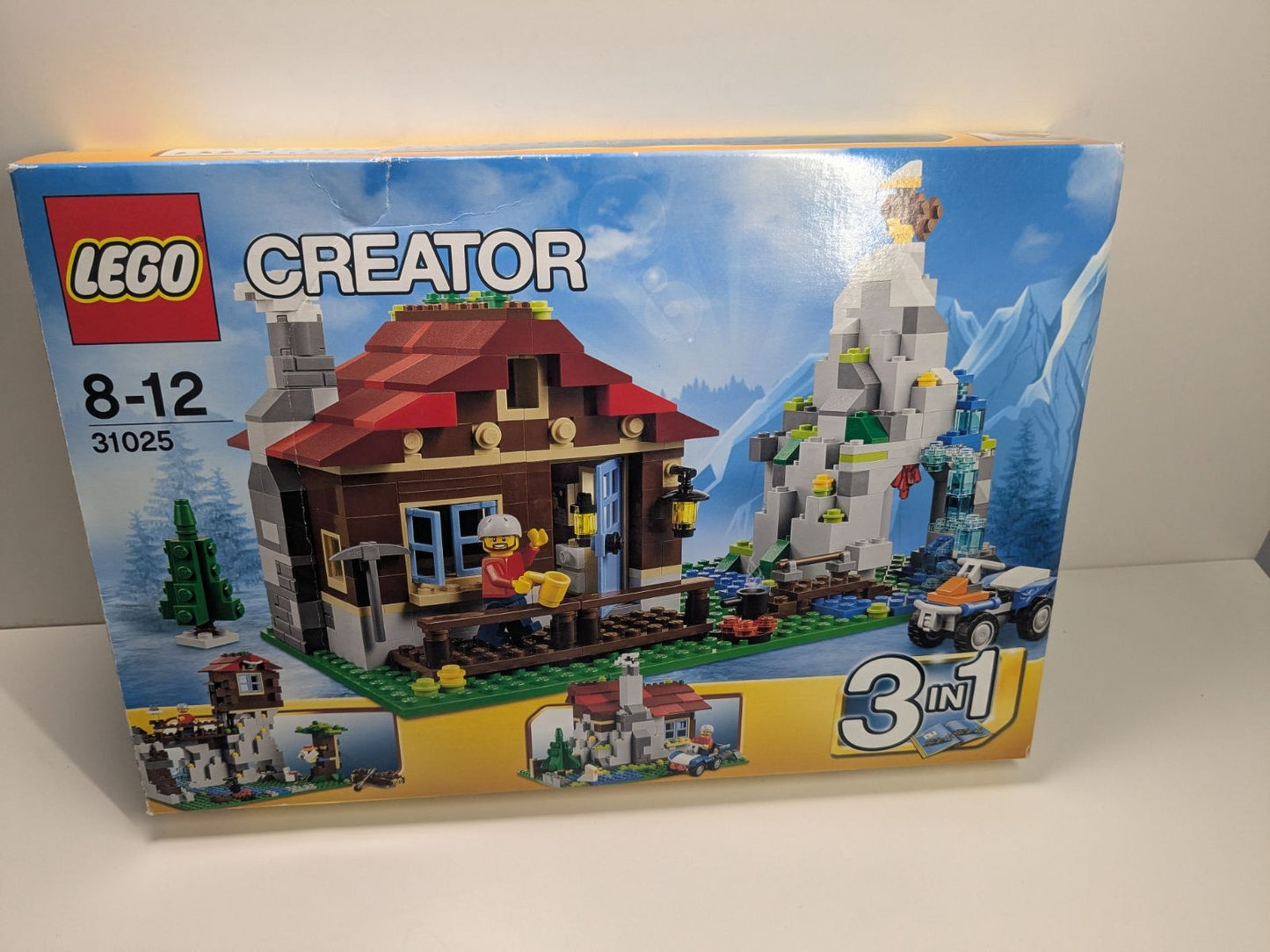LEGO Creator: Mountain Hut (31025) - Complete - built set