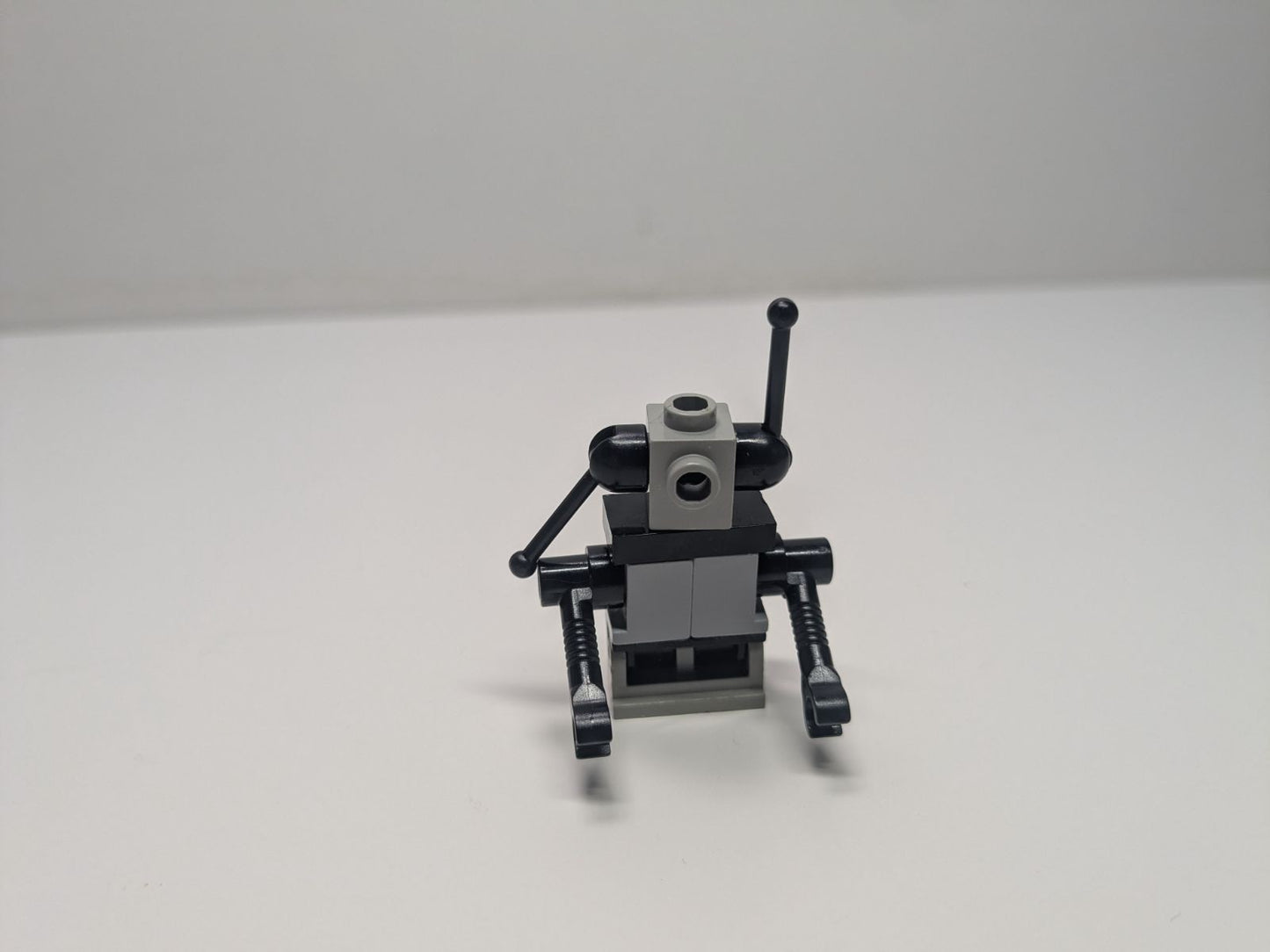 LEGO Space: Xenon X-Craft (6872) - Almost Complete - set details