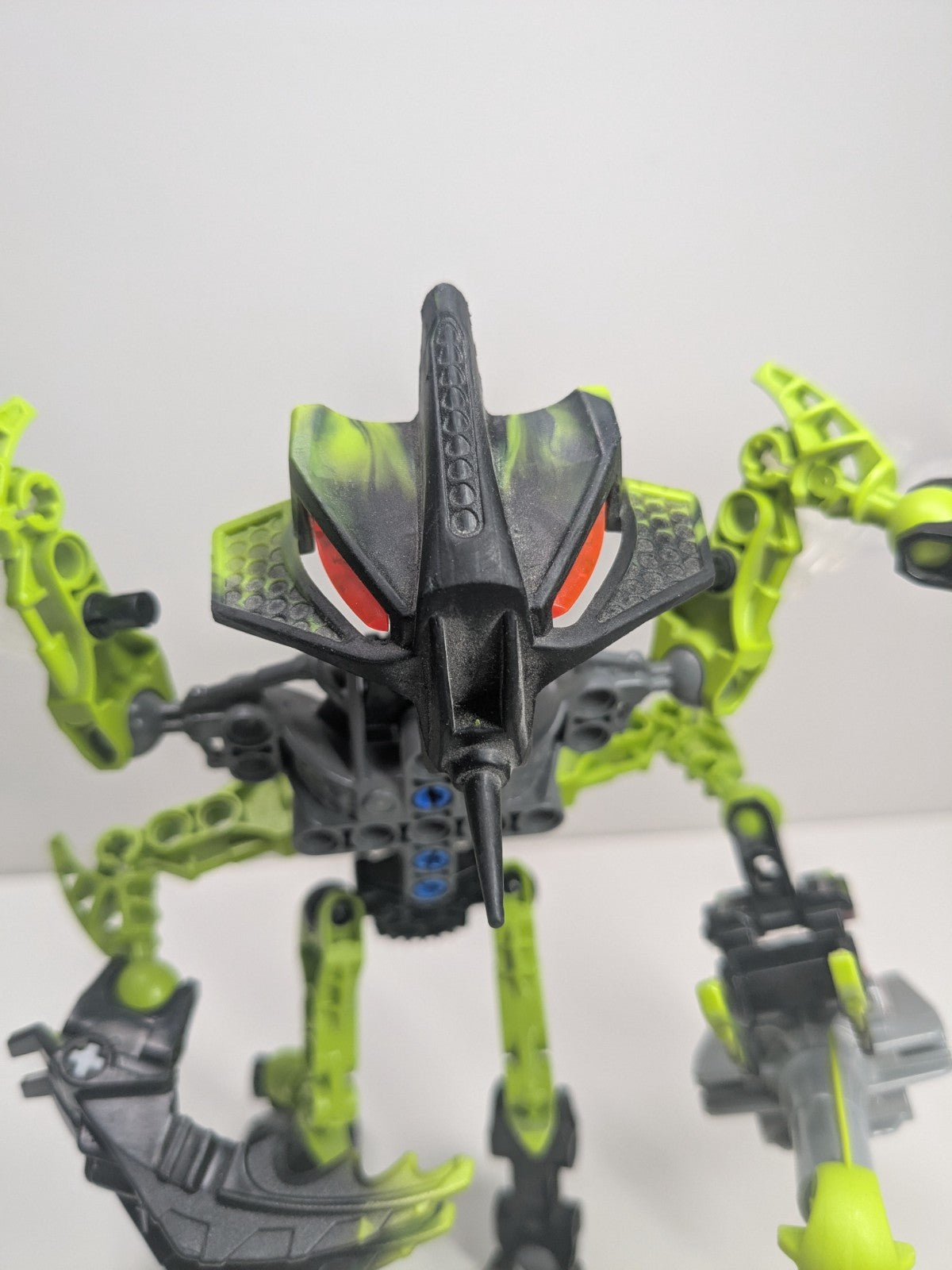 LEGO Bionicle: Gorast (8695) - Complete - built set