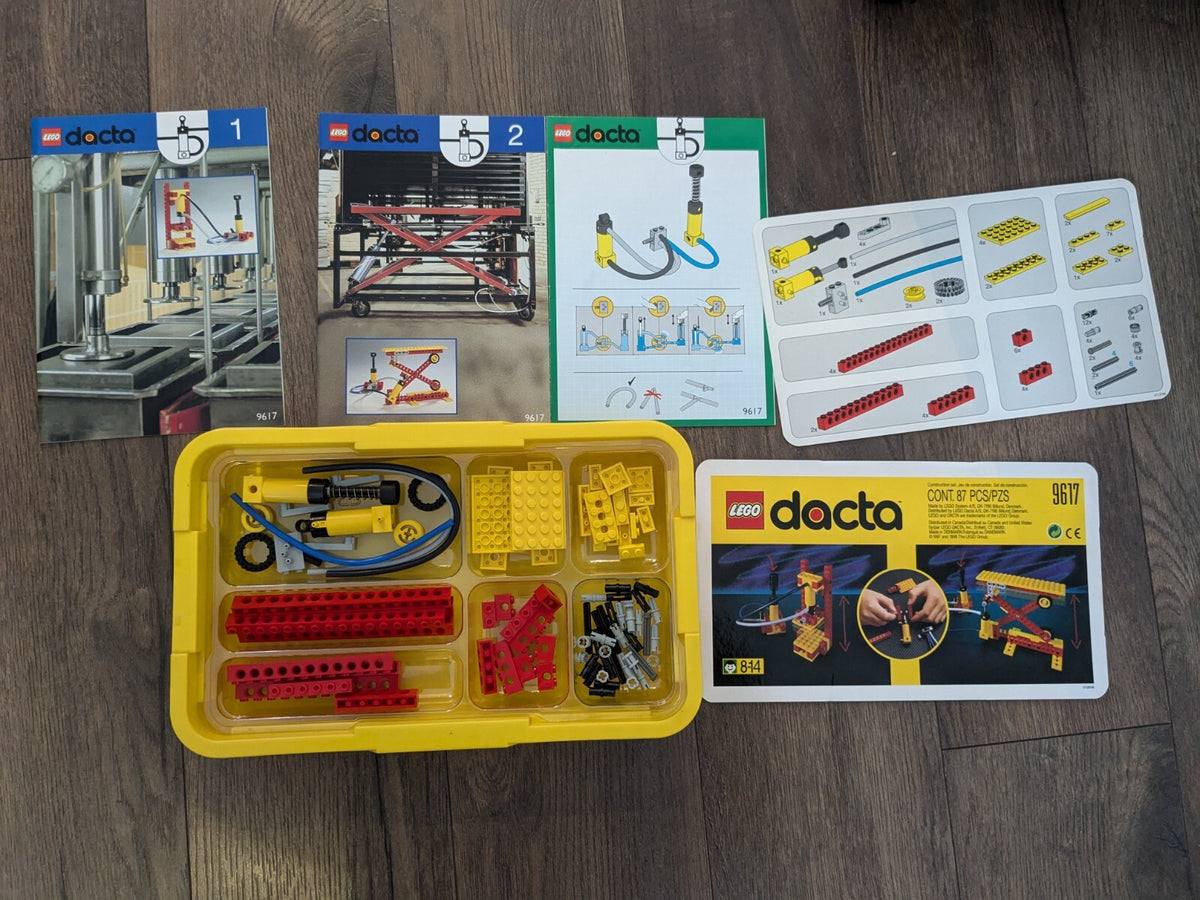 LEGO Dacta: Dacta: Introducing Air Power Set (9617) - Complete - built set