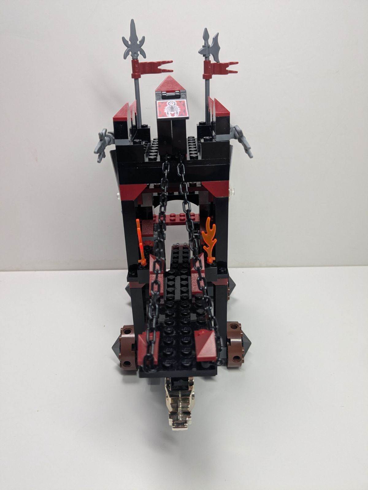 LEGO Castle: Vladek's Siege Engine (8800) - Complete - rear view