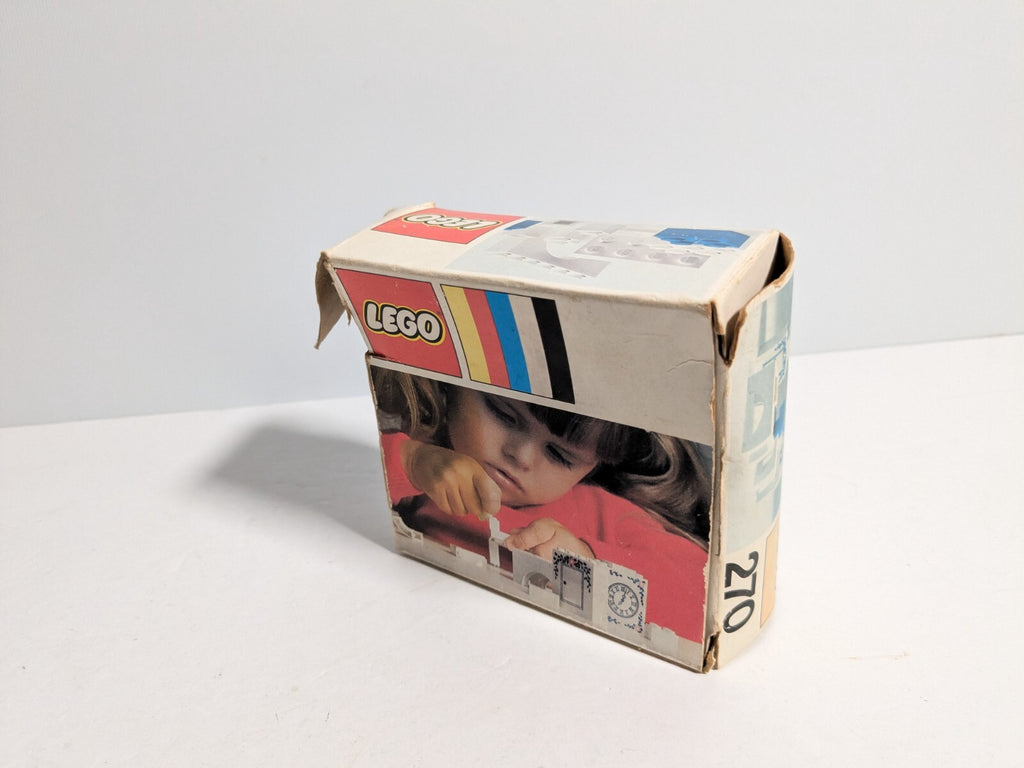 LEGO Homemaker: Baby's Cot and Cabinet (271) - Complete - contents
