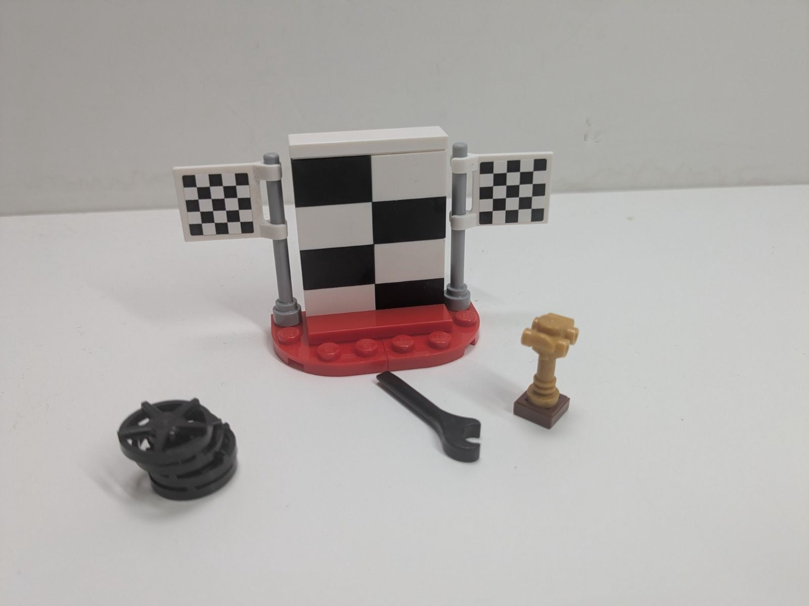 LEGO Speed Champions: Audi R8 LMS ultra (75873) - Complete - minifigures
