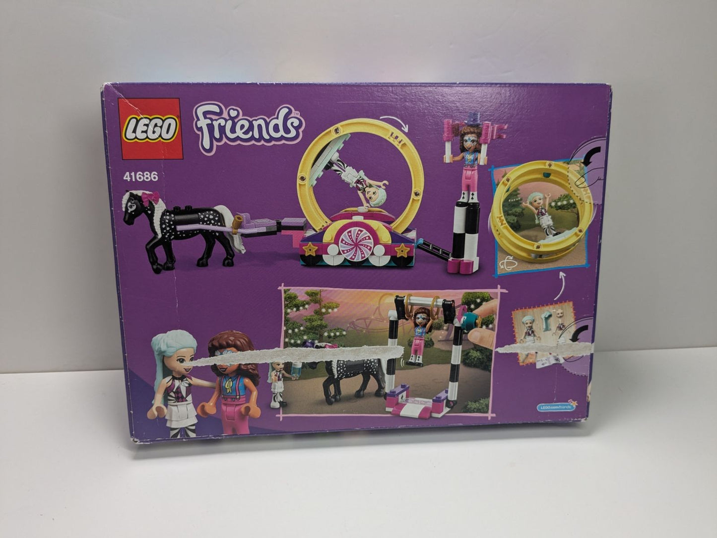 LEGO Friends: Magical Acrobatics (41686) - New Sealed - minifigures