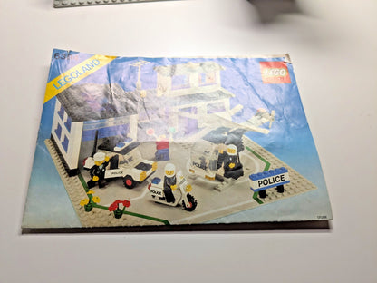 LEGO Town: Police Station (6384) - Complete