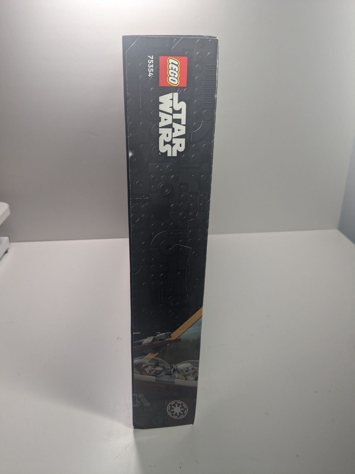 LEGO Star Wars: Coruscant Guard Gunship (75354) - New Sealed - built set